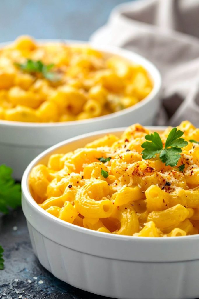 Two bowls of vegan macaroni bowls